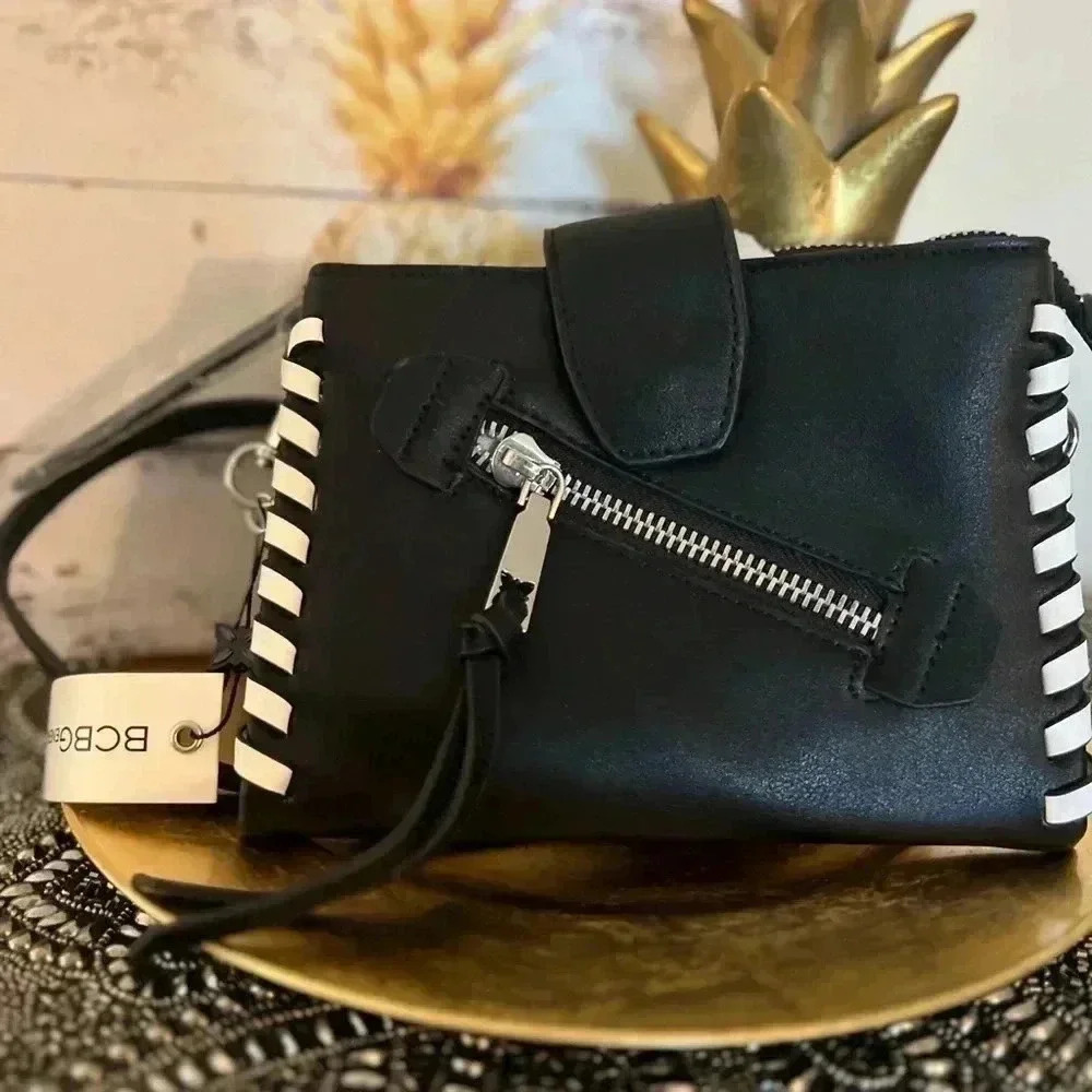 BCBG AUBRY CROSSBODY BAG NWT - Picture 4 of 16